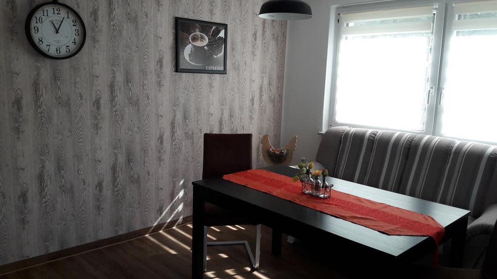 Ferienhaus Im Gruenen/Monteurzimmer Oranienburg Luaran gambar